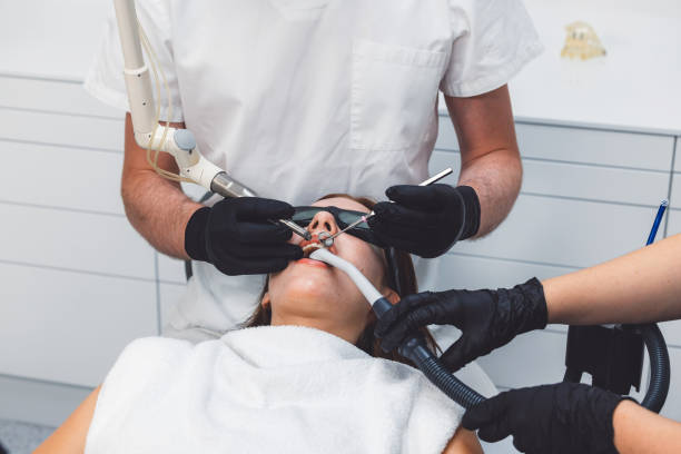 Best Emergency Tooth Extraction in Deephaven, MN